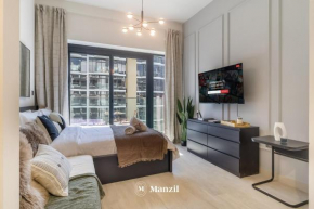 Elegant Studio w Balcony View near Downtown Dubai